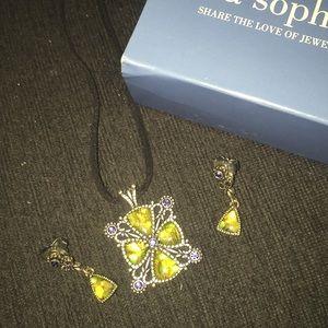 Lia Sophia Beauty Earrings & Pendant
